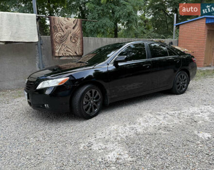 Черный Тойота Камри, объемом двигателя 2.36 л и пробегом 300 тыс. км за 7600 $, фото 2 на Automoto.ua