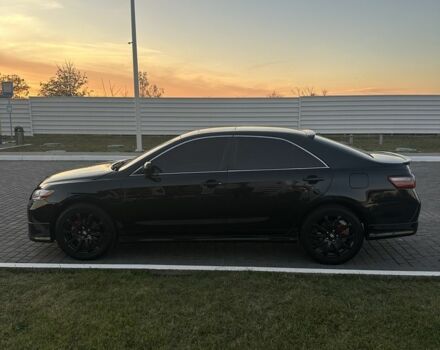 Чорний Тойота Камрі, об'ємом двигуна 2.4 л та пробігом 250 тис. км за 8700 $, фото 2 на Automoto.ua