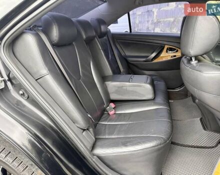 Чорний Тойота Камрі, об'ємом двигуна 3.5 л та пробігом 328 тис. км за 8600 $, фото 9 на Automoto.ua