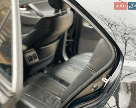 Черный Тойота Камри, объемом двигателя 3.5 л и пробегом 340 тыс. км за 8000 $, фото 2 на Automoto.ua