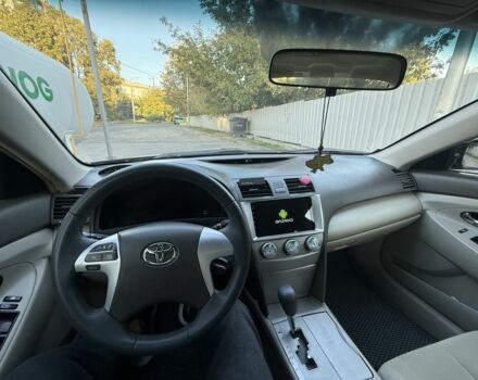 Черный Тойота Камри, объемом двигателя 2.4 л и пробегом 300 тыс. км за 7600 $, фото 5 на Automoto.ua