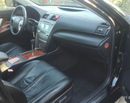 Черный Тойота Камри, объемом двигателя 2.4 л и пробегом 236 тыс. км за 7800 $, фото 14 на Automoto.ua