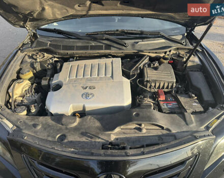 Черный Тойота Камри, объемом двигателя 3.46 л и пробегом 337 тыс. км за 9000 $, фото 10 на Automoto.ua