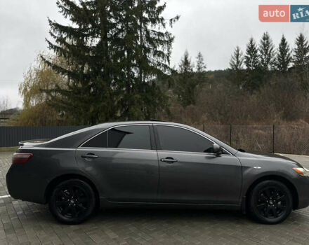 Черный Тойота Камри, объемом двигателя 2.4 л и пробегом 350 тыс. км за 6500 $, фото 8 на Automoto.ua