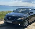 Черный Тойота Камри, объемом двигателя 2.4 л и пробегом 175 тыс. км за 7700 $, фото 1 на Automoto.ua