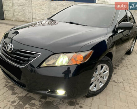 Черный Тойота Камри, объемом двигателя 3.5 л и пробегом 325 тыс. км за 7999 $, фото 7 на Automoto.ua