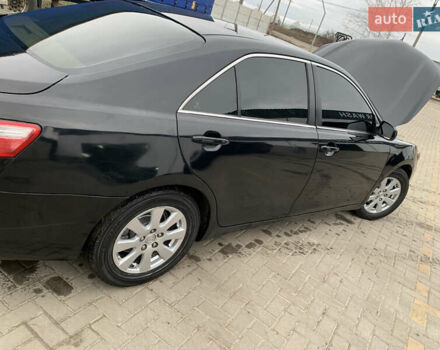 Черный Тойота Камри, объемом двигателя 3.5 л и пробегом 325 тыс. км за 7999 $, фото 48 на Automoto.ua