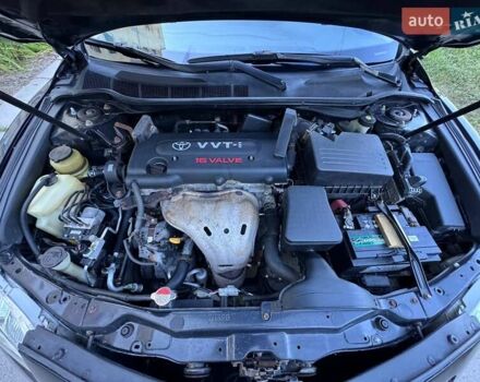 Чорний Тойота Камрі, об'ємом двигуна 2.4 л та пробігом 352 тис. км за 5500 $, фото 14 на Automoto.ua