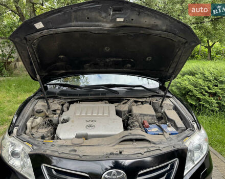 Чорний Тойота Камрі, об'ємом двигуна 3.5 л та пробігом 370 тис. км за 8399 $, фото 28 на Automoto.ua