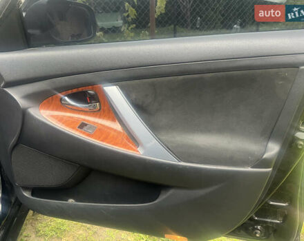 Чорний Тойота Камрі, об'ємом двигуна 2.36 л та пробігом 257 тис. км за 6500 $, фото 20 на Automoto.ua