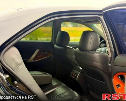 Черный Тойота Камри, объемом двигателя 2.4 л и пробегом 343 тыс. км за 8500 $, фото 10 на Automoto.ua