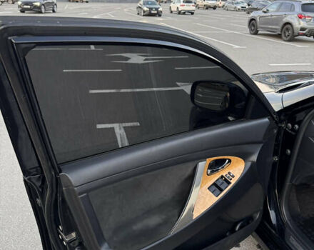 Черный Тойота Камри, объемом двигателя 2.4 л и пробегом 330 тыс. км за 9500 $, фото 22 на Automoto.ua