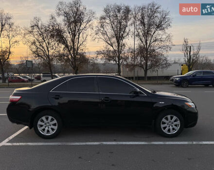 Черный Тойота Камри, объемом двигателя 2.4 л и пробегом 330 тыс. км за 9500 $, фото 3 на Automoto.ua