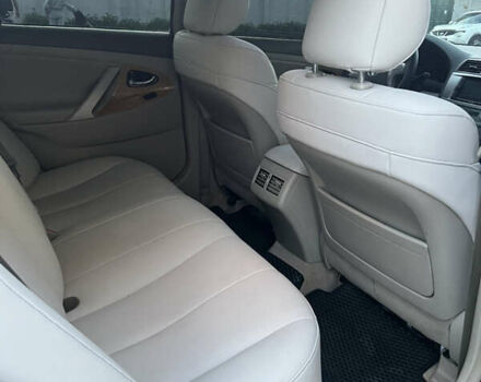 Чорний Тойота Камрі, об'ємом двигуна 2.36 л та пробігом 330 тис. км за 8700 $, фото 5 на Automoto.ua