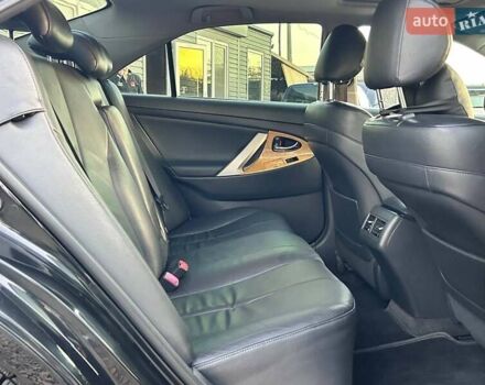 Черный Тойота Камри, объемом двигателя 2.4 л и пробегом 197 тыс. км за 8100 $, фото 29 на Automoto.ua