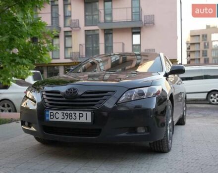 Черный Тойота Камри, объемом двигателя 3.5 л и пробегом 238 тыс. км за 10500 $, фото 11 на Automoto.ua