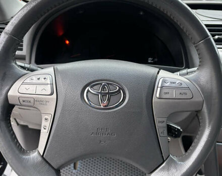 Черный Тойота Камри, объемом двигателя 3.5 л и пробегом 255 тыс. км за 9900 $, фото 21 на Automoto.ua