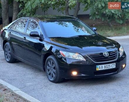 Чорний Тойота Камрі, об'ємом двигуна 2.4 л та пробігом 352 тис. км за 5500 $, фото 3 на Automoto.ua