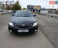 Черный Тойота Камри, объемом двигателя 2.4 л и пробегом 268 тыс. км за 8800 $, фото 1 на Automoto.ua