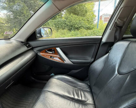Черный Тойота Камри, объемом двигателя 3.46 л и пробегом 160 тыс. км за 7700 $, фото 13 на Automoto.ua