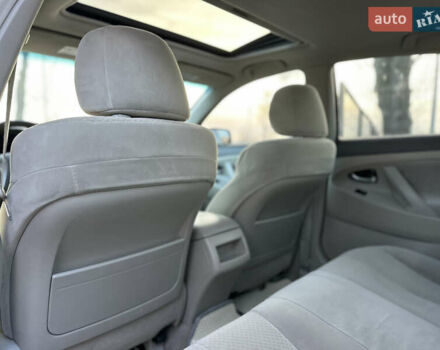 Чорний Тойота Камрі, об'ємом двигуна 2.4 л та пробігом 297 тис. км за 7999 $, фото 34 на Automoto.ua