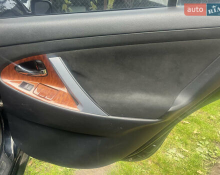 Чорний Тойота Камрі, об'ємом двигуна 2.36 л та пробігом 257 тис. км за 6500 $, фото 21 на Automoto.ua