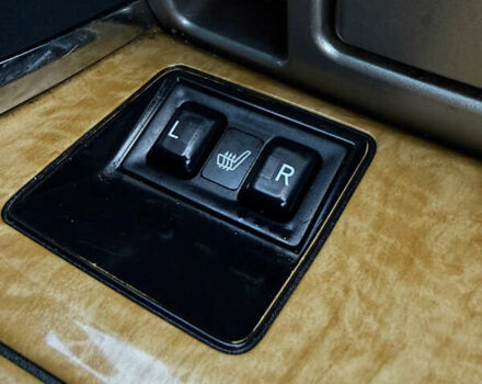 Черный Тойота Камри, объемом двигателя 3.5 л и пробегом 235 тыс. км за 8300 $, фото 18 на Automoto.ua