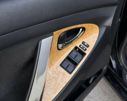 Черный Тойота Камри, объемом двигателя 2.4 л и пробегом 330 тыс. км за 9500 $, фото 21 на Automoto.ua