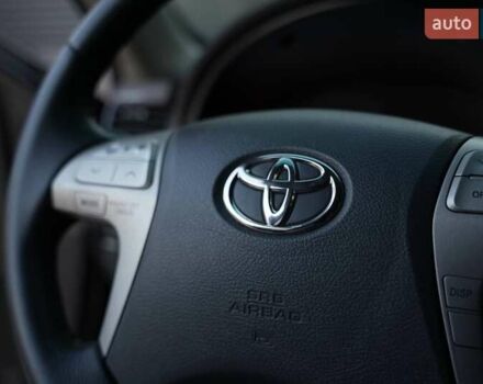 Черный Тойота Камри, объемом двигателя 3.5 л и пробегом 238 тыс. км за 10500 $, фото 28 на Automoto.ua