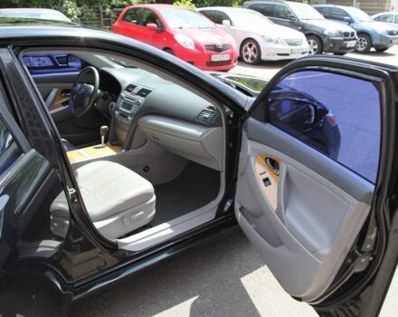 Чорний Тойота Камрі, об'ємом двигуна 3.5 л та пробігом 336 тис. км за 8300 $, фото 18 на Automoto.ua