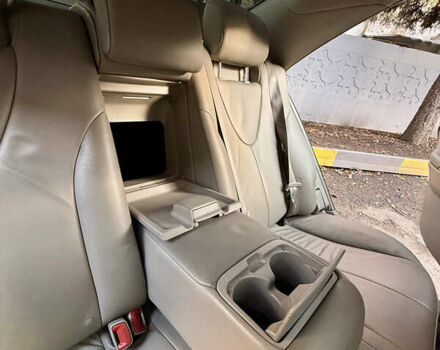 Черный Тойота Камри, объемом двигателя 3.46 л и пробегом 198 тыс. км за 10000 $, фото 31 на Automoto.ua