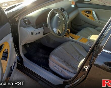 Чорний Тойота Камрі, об'ємом двигуна 24 л та пробігом 274 тис. км за 8900 $, фото 8 на Automoto.ua