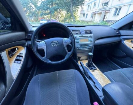 Чорний Тойота Камрі, об'ємом двигуна 2.4 л та пробігом 352 тис. км за 5500 $, фото 10 на Automoto.ua