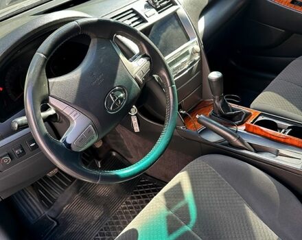 Черный Тойота Камри, объемом двигателя 2.4 л и пробегом 220 тыс. км за 8500 $, фото 3 на Automoto.ua