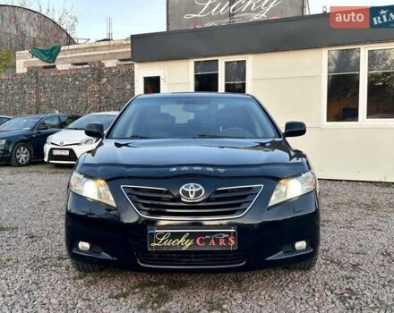 Черный Тойота Камри, объемом двигателя 2.4 л и пробегом 197 тыс. км за 8100 $, фото 1 на Automoto.ua