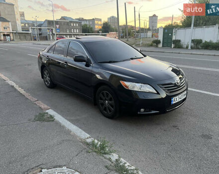 Чорний Тойота Камрі, об'ємом двигуна 2.36 л та пробігом 330 тис. км за 8700 $, фото 1 на Automoto.ua