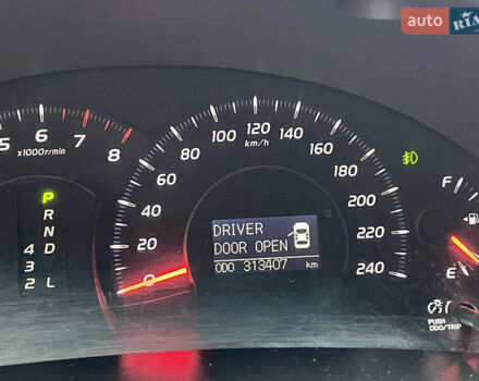 Черный Тойота Камри, объемом двигателя 2.4 л и пробегом 313 тыс. км за 6950 $, фото 10 на Automoto.ua