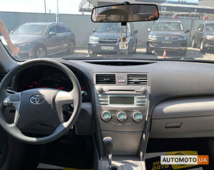 Черный Тойота Камри, объемом двигателя 2.4 л и пробегом 226 тыс. км за 8200 $, фото 13 на Automoto.ua