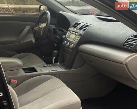 Чорний Тойота Камрі, об'ємом двигуна 2.36 л та пробігом 300 тис. км за 6900 $, фото 12 на Automoto.ua