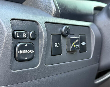 Черный Тойота Камри, объемом двигателя 3.5 л и пробегом 235 тыс. км за 8300 $, фото 11 на Automoto.ua