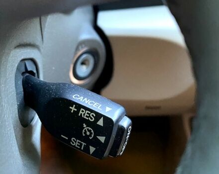 Черный Тойота Камри, объемом двигателя 2.5 л и пробегом 191 тыс. км за 9700 $, фото 7 на Automoto.ua