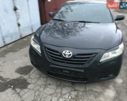 Черный Тойота Камри, объемом двигателя 3.5 л и пробегом 290 тыс. км за 9500 $, фото 1 на Automoto.ua
