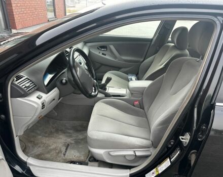 Чорний Тойота Камрі, об'ємом двигуна 2.4 л та пробігом 210 тис. км за 4550 $, фото 9 на Automoto.ua