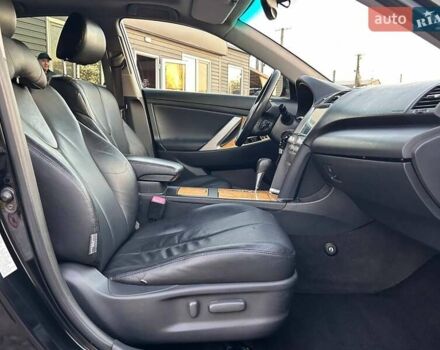 Черный Тойота Камри, объемом двигателя 2.4 л и пробегом 197 тыс. км за 8100 $, фото 30 на Automoto.ua