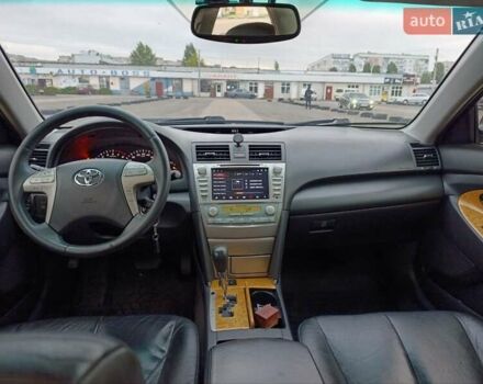 Черный Тойота Камри, объемом двигателя 2.4 л и пробегом 268 тыс. км за 8800 $, фото 10 на Automoto.ua