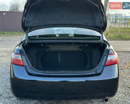 Чорний Тойота Камрі, об'ємом двигуна 2.4 л та пробігом 297 тис. км за 7999 $, фото 44 на Automoto.ua