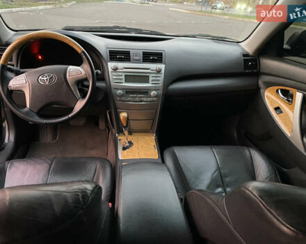 Чорний Тойота Камрі, об'ємом двигуна 3.5 л та пробігом 187 тис. км за 7999 $, фото 7 на Automoto.ua