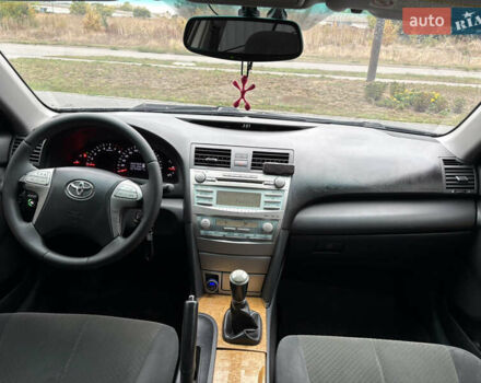 Черный Тойота Камри, объемом двигателя 2.36 л и пробегом 270 тыс. км за 7200 $, фото 9 на Automoto.ua