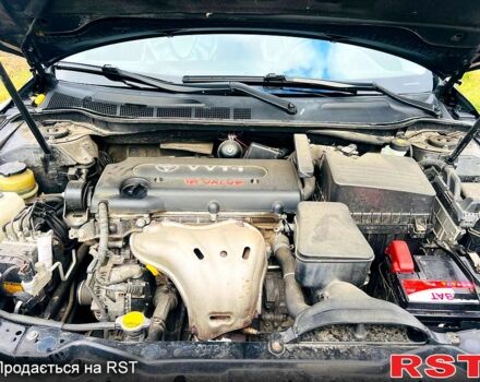 Черный Тойота Камри, объемом двигателя 2.4 л и пробегом 343 тыс. км за 8500 $, фото 12 на Automoto.ua