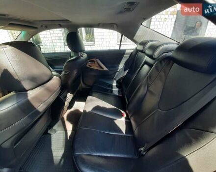 Черный Тойота Камри, объемом двигателя 2.4 л и пробегом 320 тыс. км за 10000 $, фото 10 на Automoto.ua